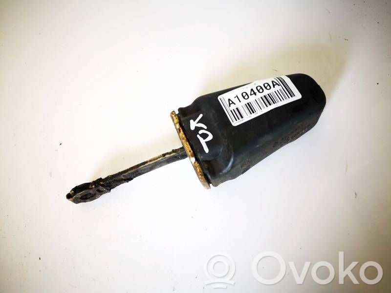 Volkswagen PASSAT B4 Etuoven pidätin 