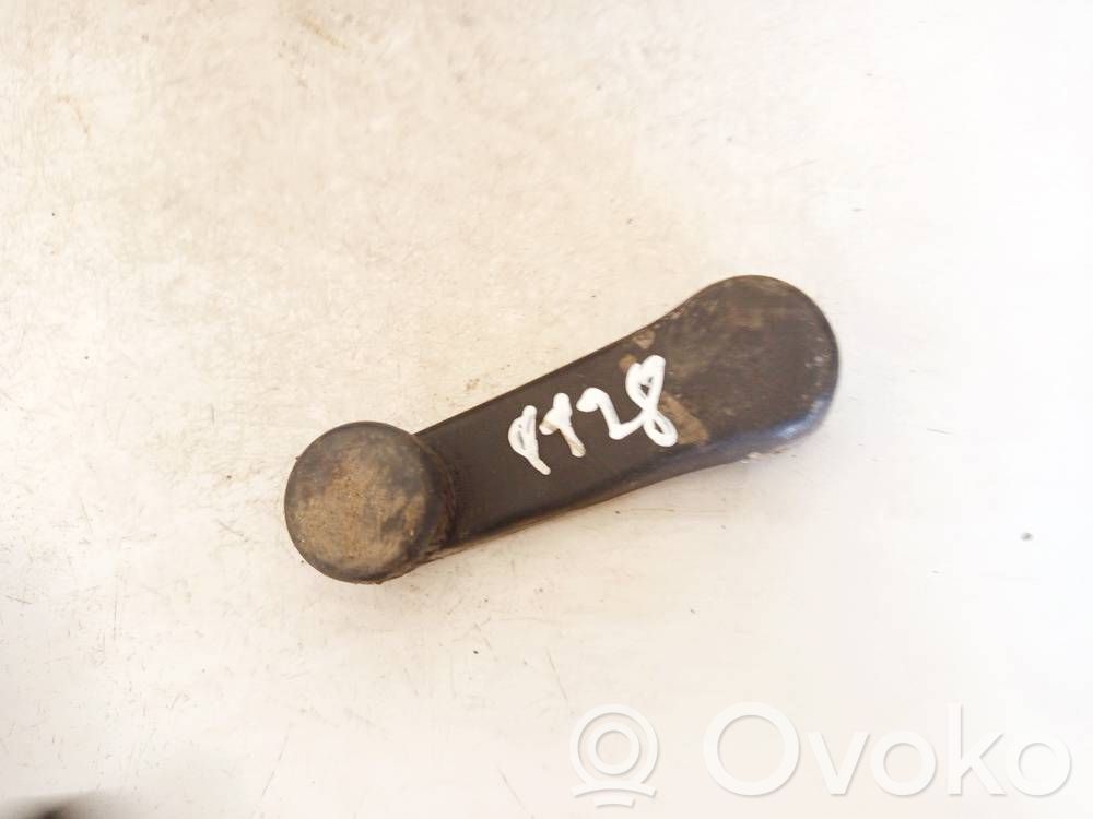 Volkswagen Polo IV 9N3 Manovella finestrino della portiera anteriore