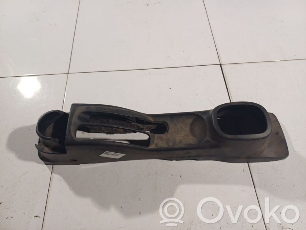 Nissan Micra Consolă centrală 