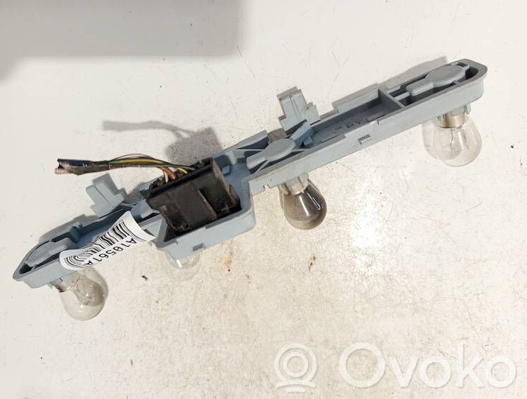 Opel Zafira B Porte ampoule de feu arrière