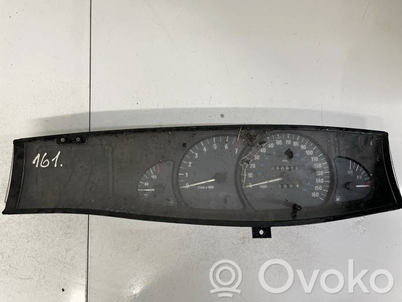 Opel Omega B2 Nopeusmittari (mittaristo) 