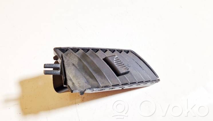 Opel Zafira B Griglia di ventilazione centrale cruscotto 