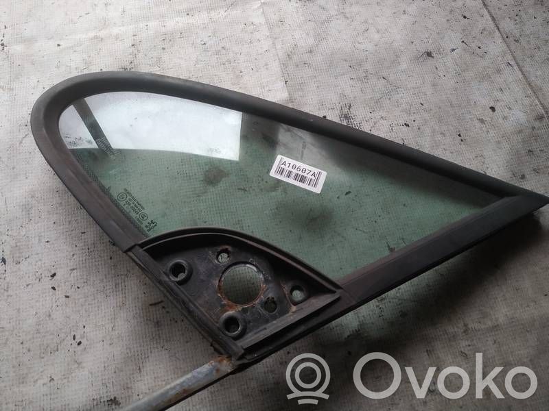 Peugeot 307 Geam ventilare ușă față patru uși