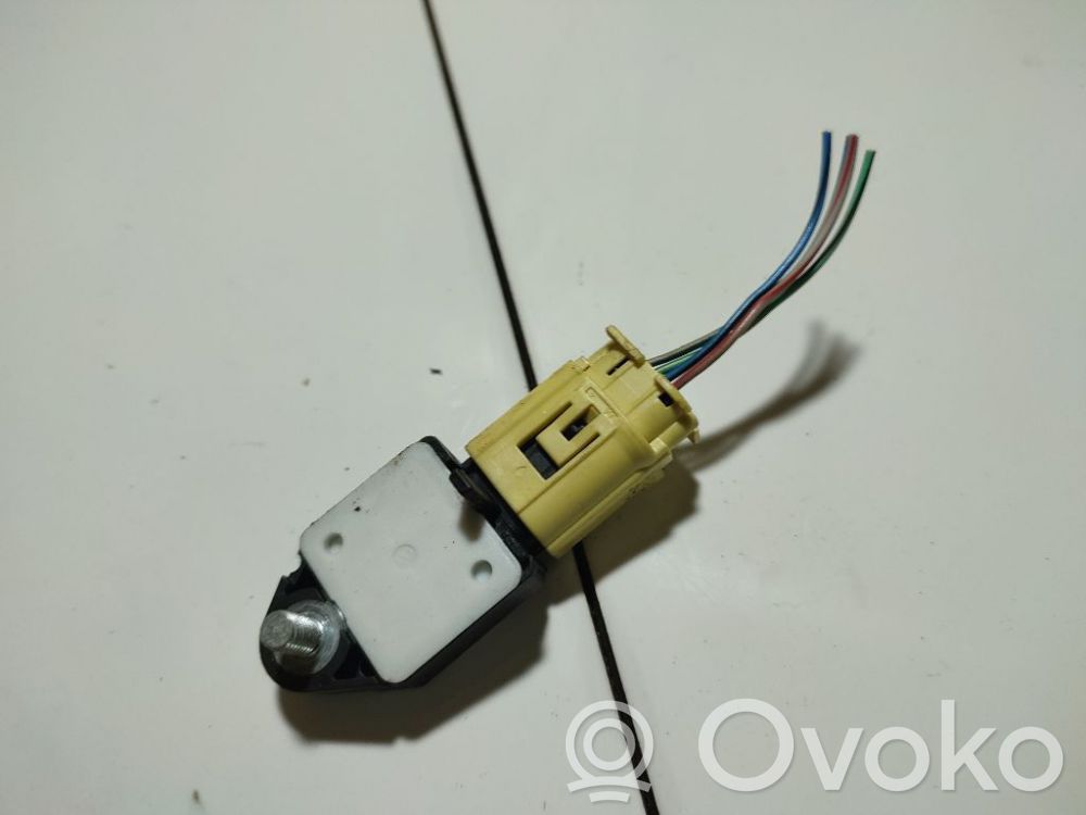 Toyota Avensis T250 Czujnik uderzenia Airbag 