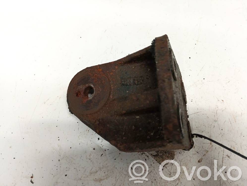 Engine mounting bracket   6K14,6K14