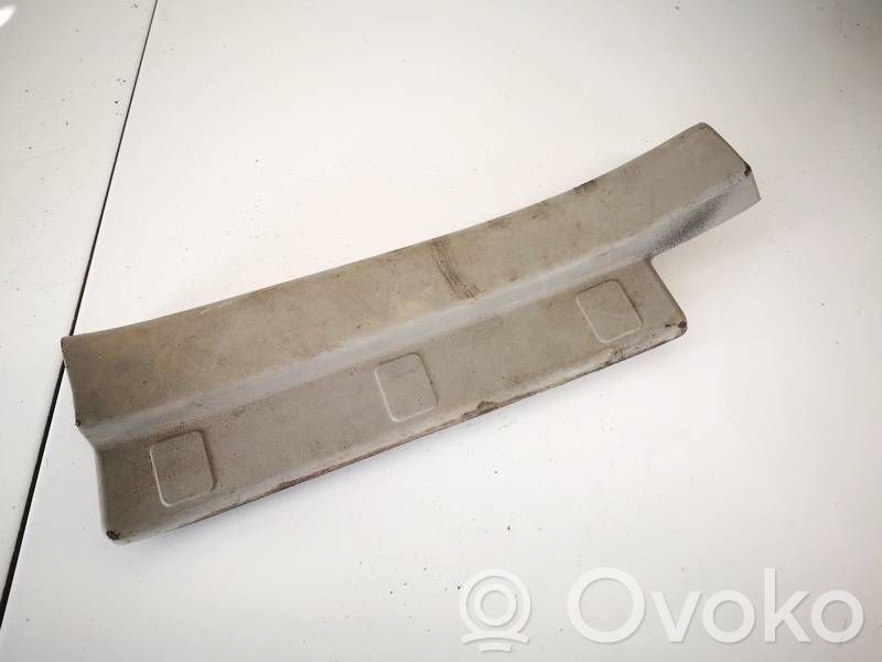 Nissan X-Trail T30 Copertura del rivestimento del sottoporta posteriore 