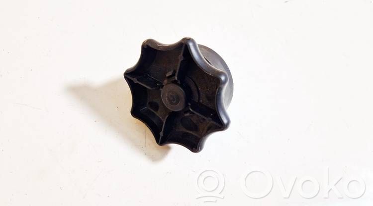 Audi A6 S6 C4 4A Boulon de roue de secours
