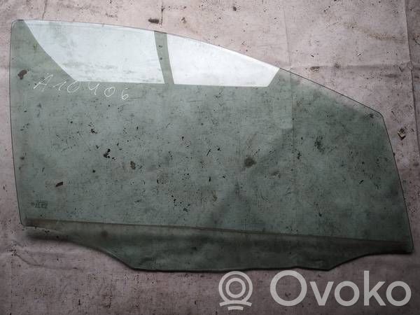 Mercedes-Benz A W169 Szyba drzwi przednich 