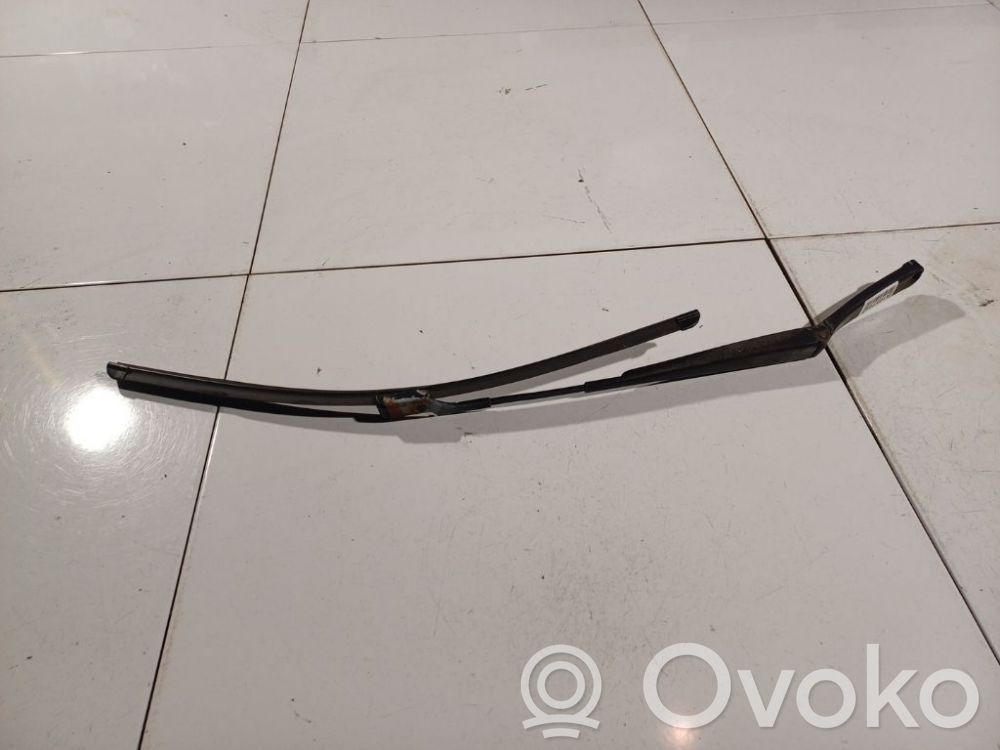 Volkswagen Jetta V Wischerarm vorne 