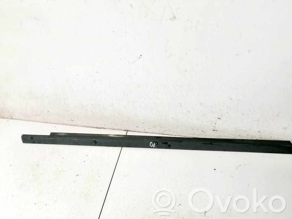 Mercedes-Benz ML W164 Rivestimento modanatura del vetro della portiera anteriore