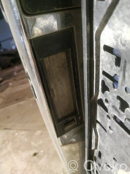 Éclairage de plaque d'immatriculation