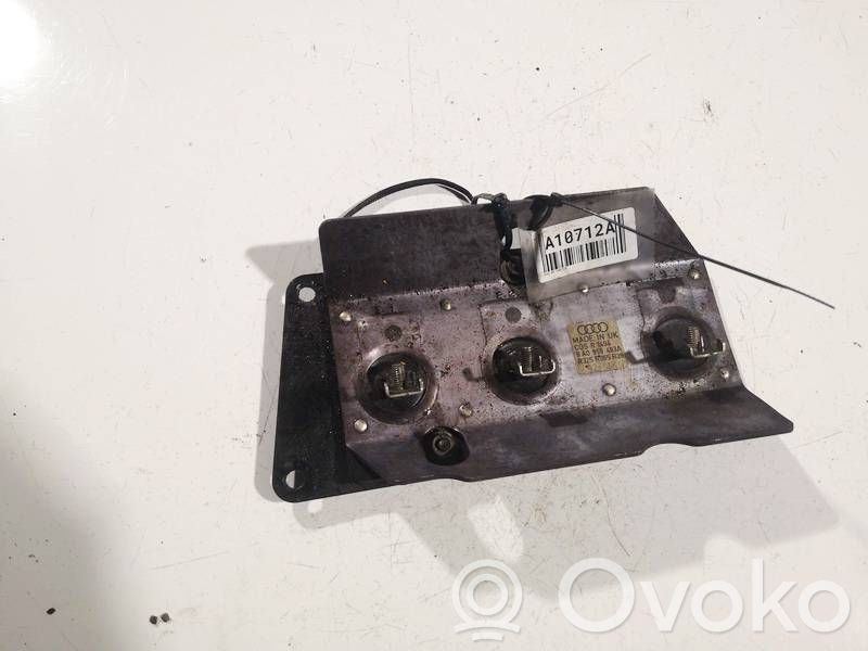 Audi 80 90 S2 B4 Jäähdytyspuhaltimen rele