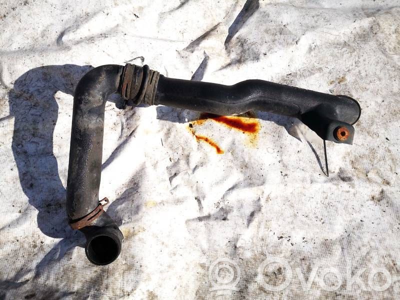 Volkswagen PASSAT B4 Furtun/conductă intercooler
