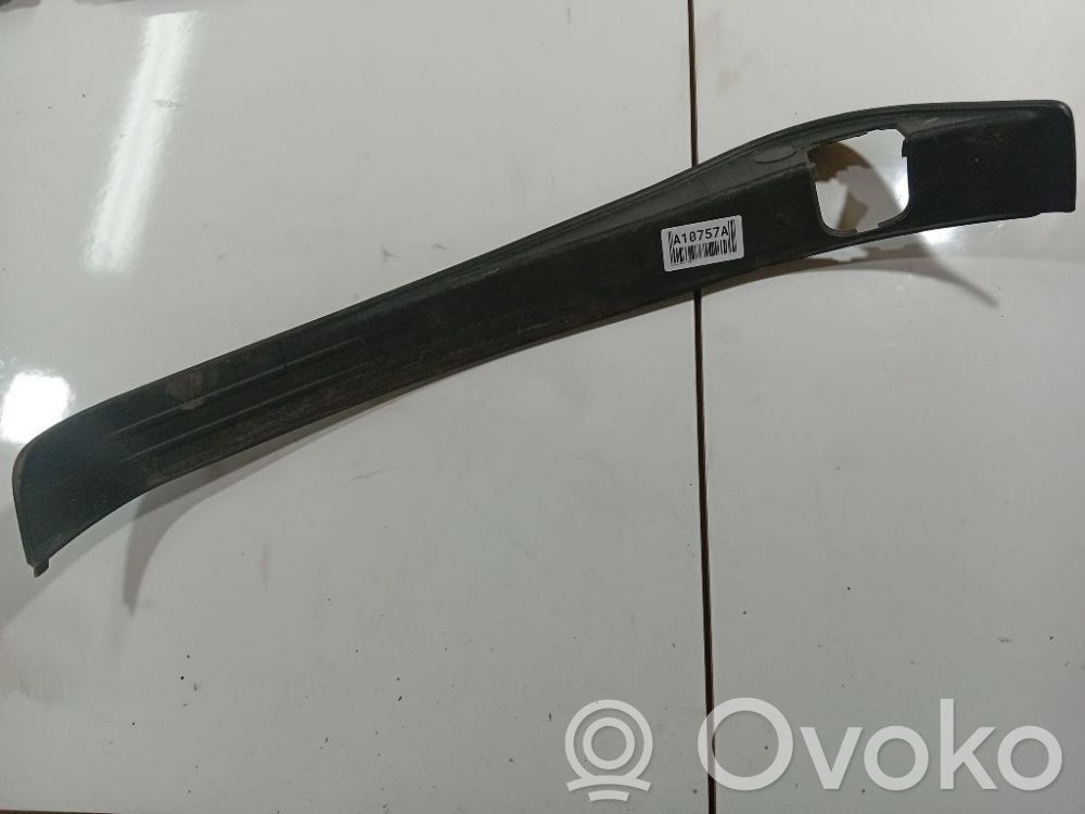 Subaru Legacy Capac prag spate 