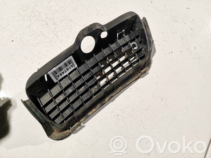 Volkswagen Golf III Unteres Gitter dreiteilig vorne