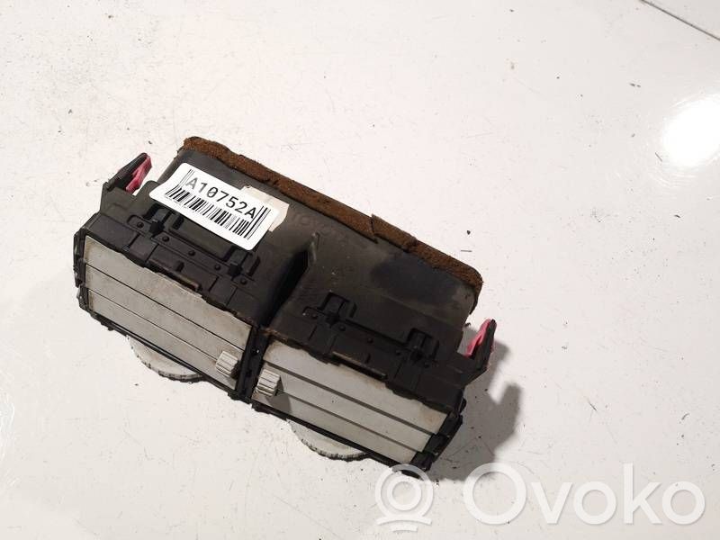 Toyota Yaris Griglia di ventilazione centrale cruscotto