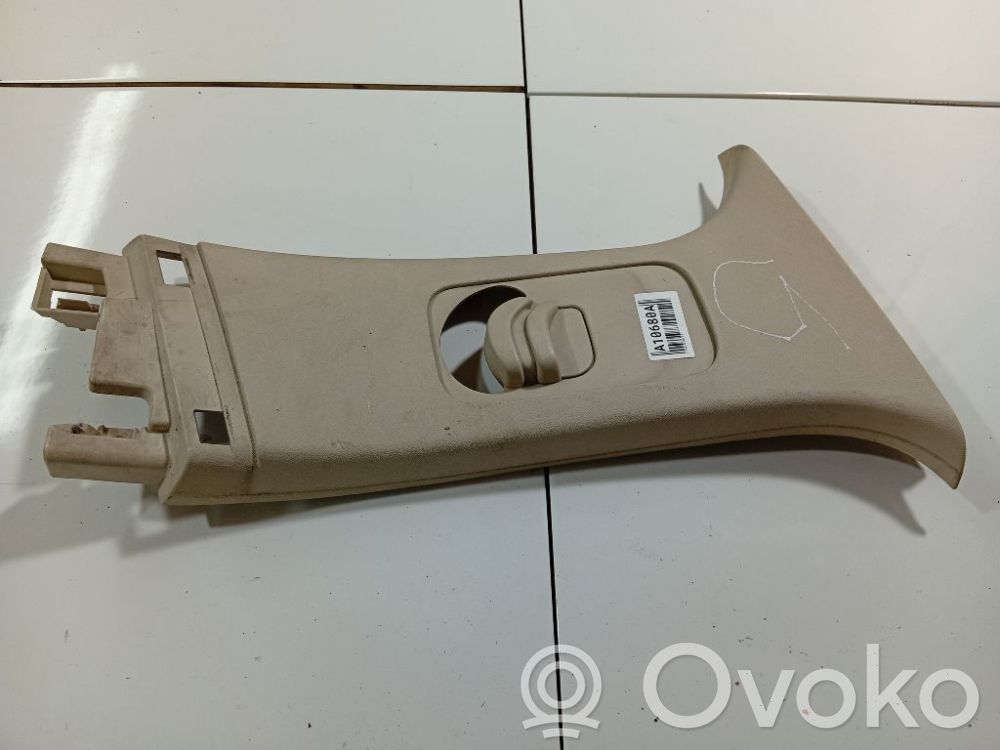 Citroen C4 I (B) Revêtement de pilier (haut)