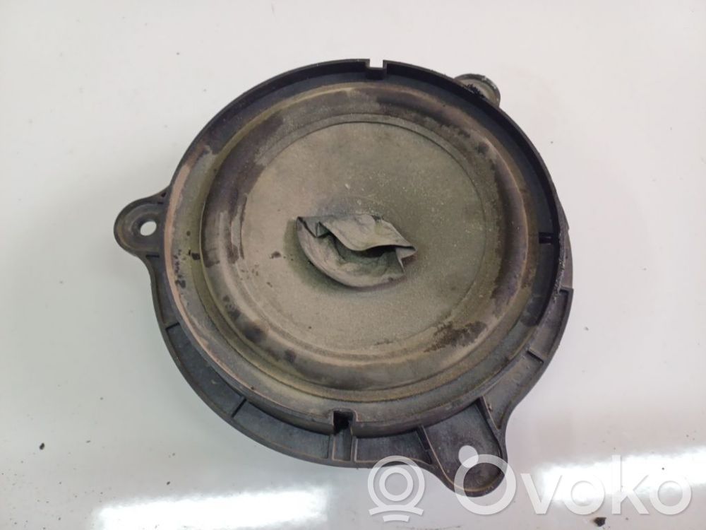Nissan Almera Tino Difuzor ușă față 