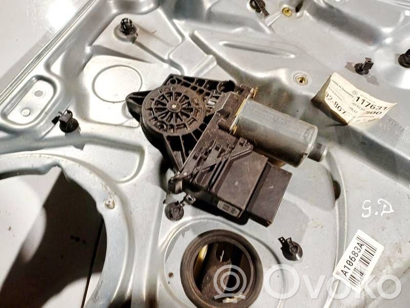 Volkswagen PASSAT B5.5 Motorino alzacristalli della portiera posteriore