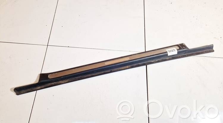 Mercedes-Benz C W203 Listwa progowa przednia