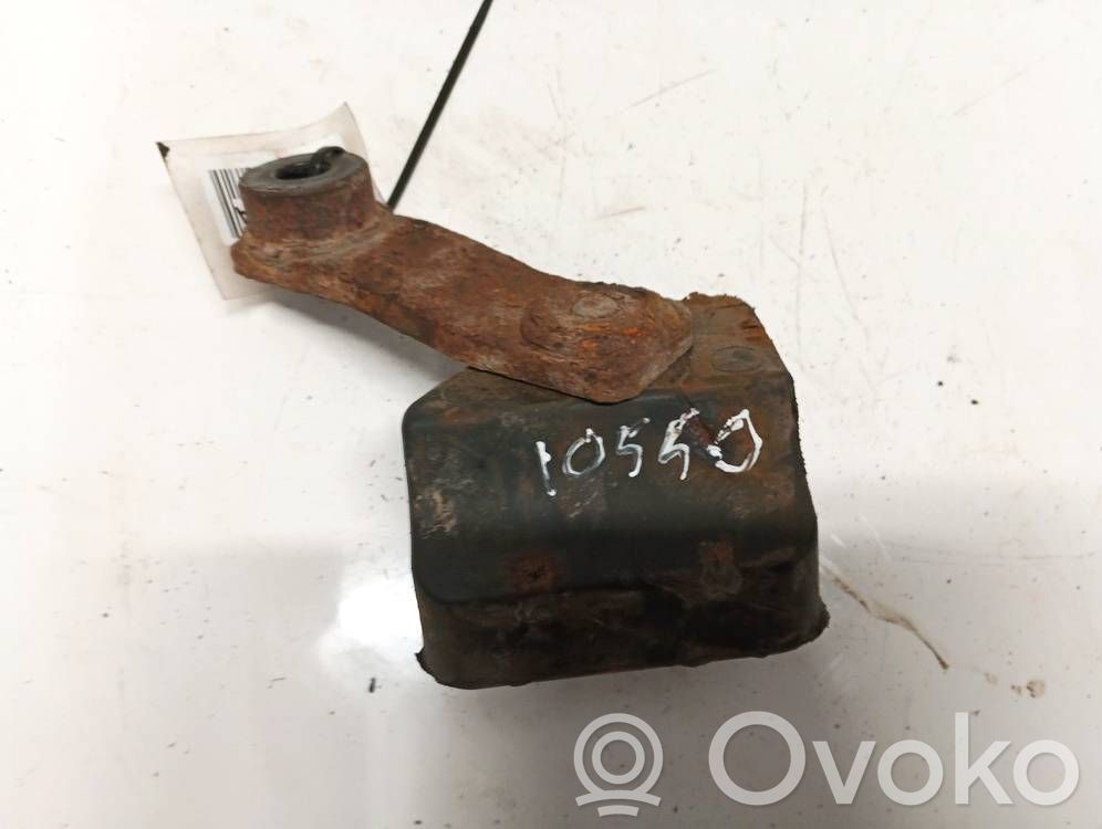 BMW 1 E81 E87 Dzinēja spilvens 