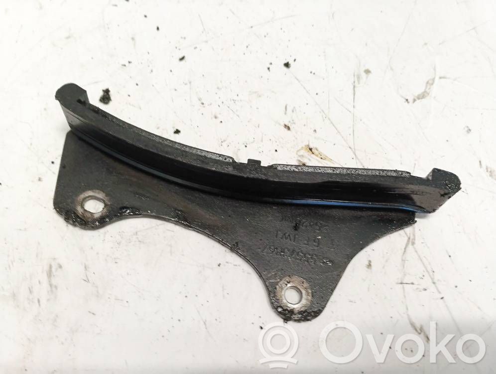 Opel Insignia A Szyna ślizgowa łańcucha rozrządu 