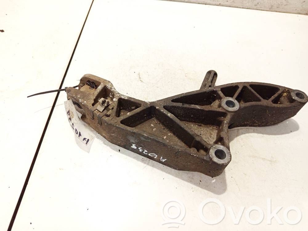 Opel Zafira B Suport motor 