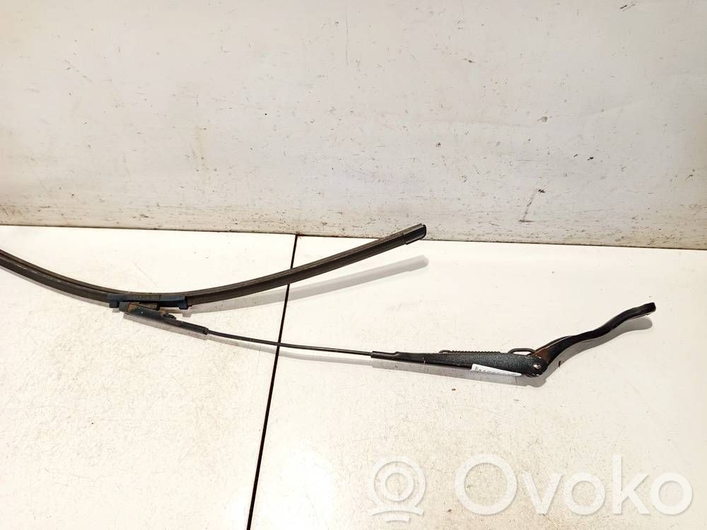 Opel Corsa D Braccio della spazzola tergicristallo anteriore 
