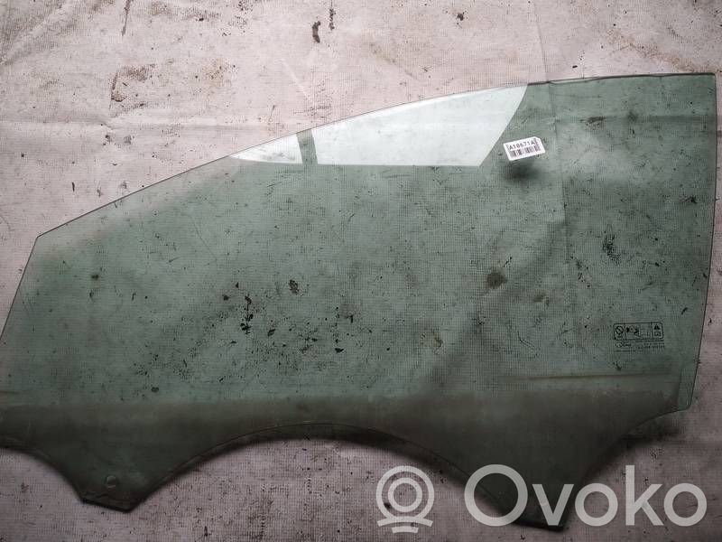 Ford Mondeo Mk III Vitre de fenêtre porte avant (4 portes)