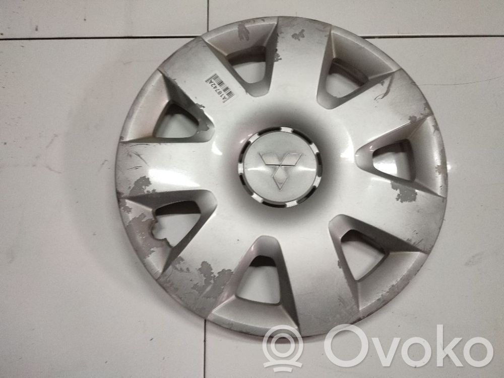 Mitsubishi Lancer X Ornament central jantă R16 