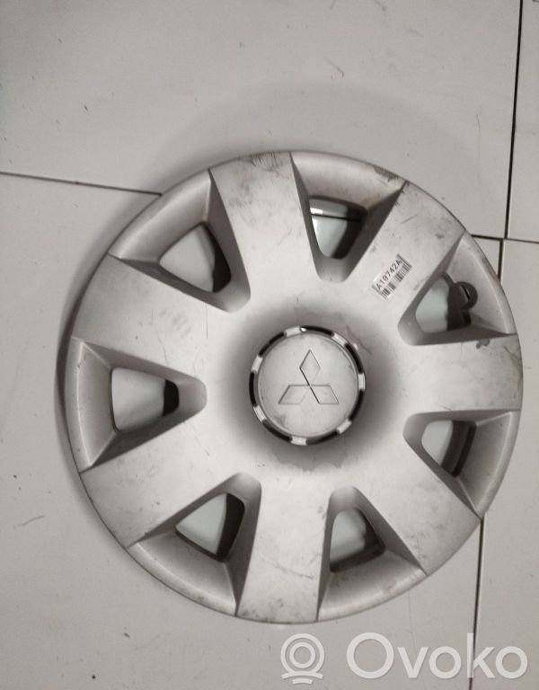 Mitsubishi Lancer X Ornament central jantă R16 