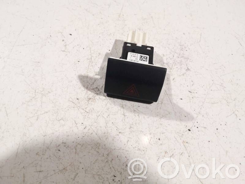 Skoda Superb B6 (3T) Botón interruptor de luz de peligro 
