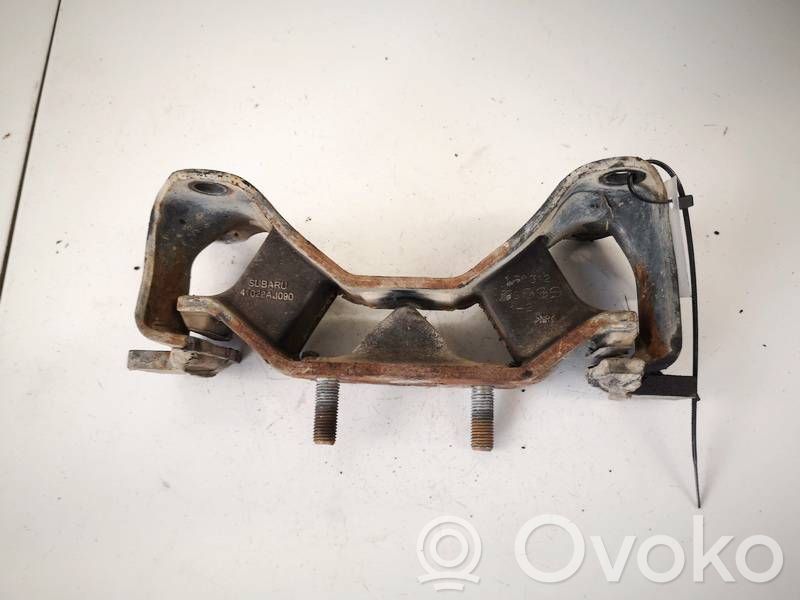 Subaru Outback Moottorin kiinnikekorvake 