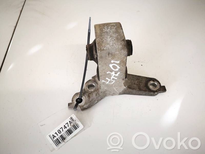 Subaru Outback Engine mount bracket 