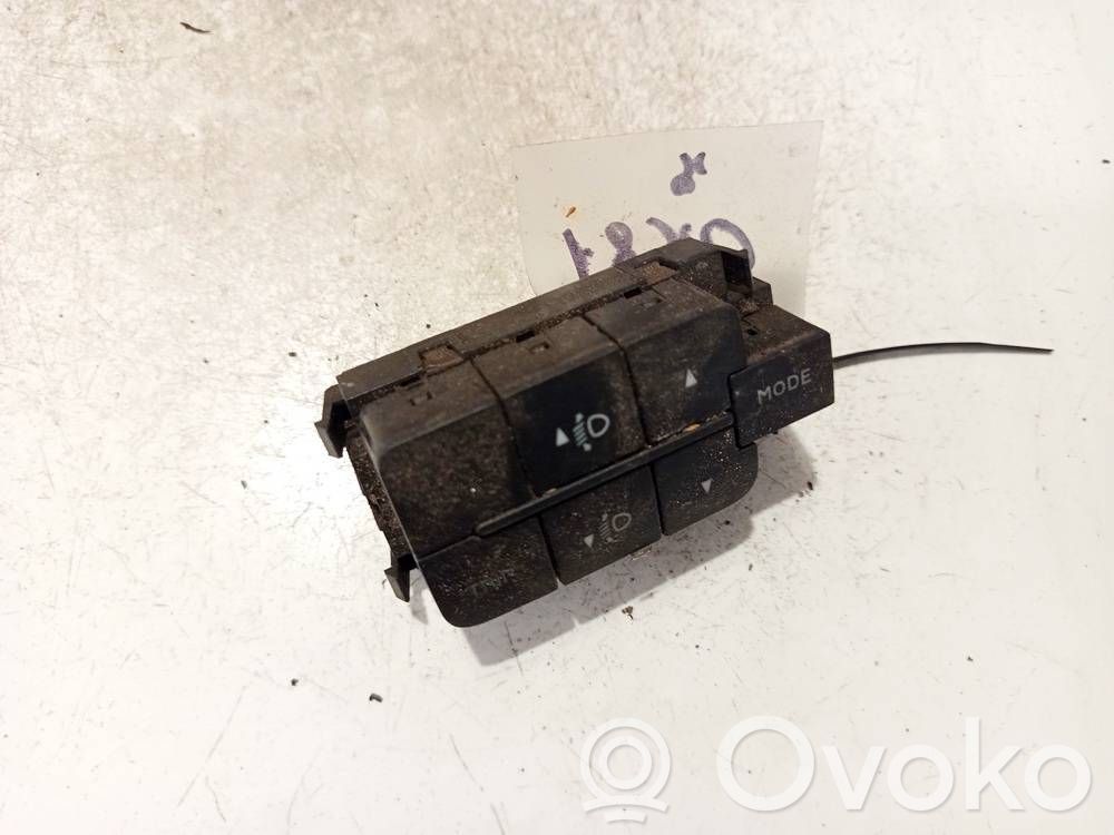 Interruptor de control del panel de luces   B569,B569