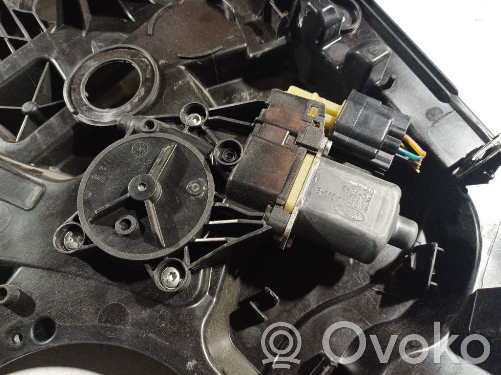 Silnik regulatora szyby drzwi przednich   8A6114A3893,8A6114A3893,8A6114A3893,C7Y2A,FC7243,FC7243