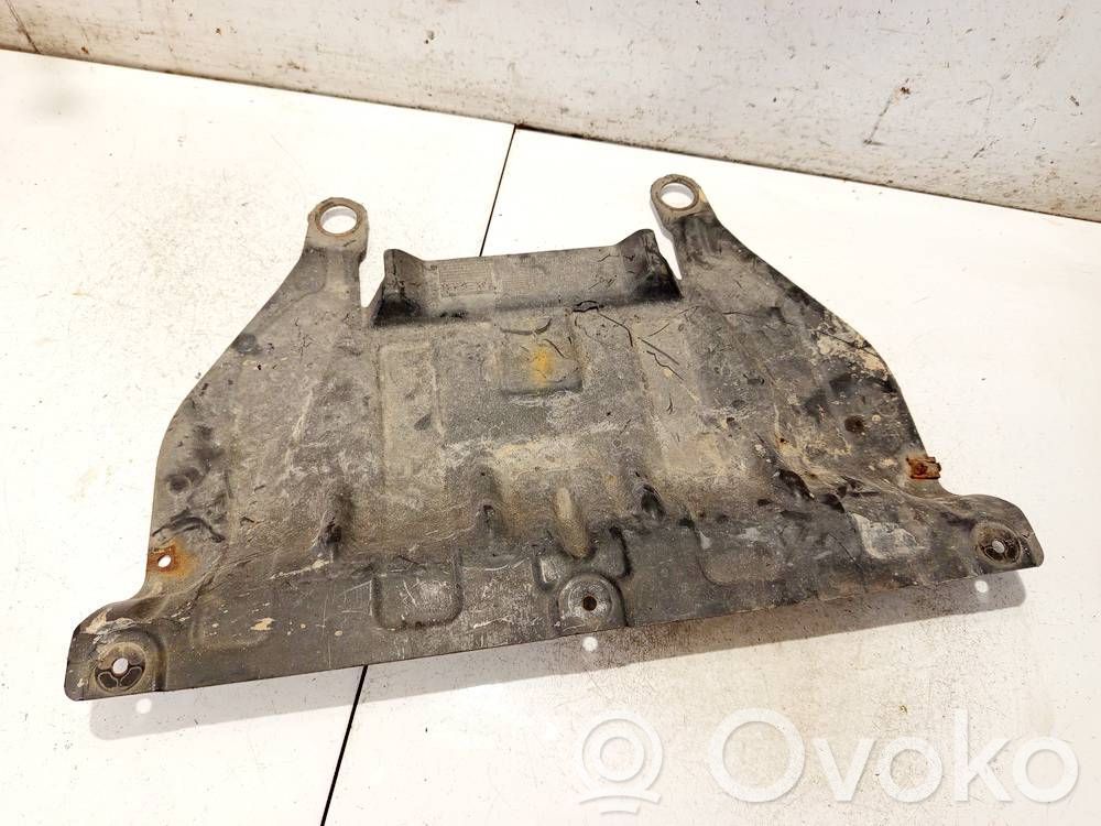 BMW 3 F30 F35 F31 Protezione anti spruzzi/sottoscocca del motore 