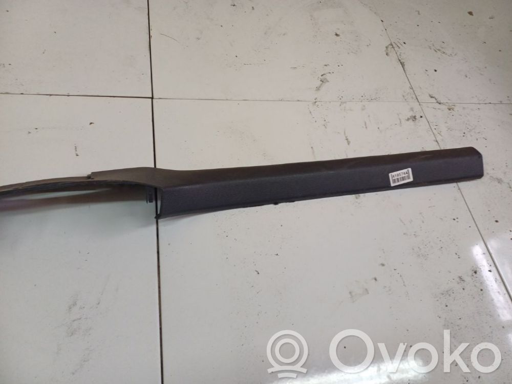 Volkswagen Jetta V Capac prag față 