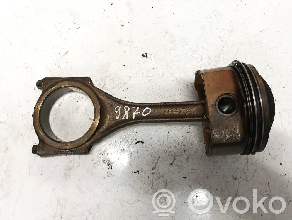 Piston avec bielle   06EA,06EA
