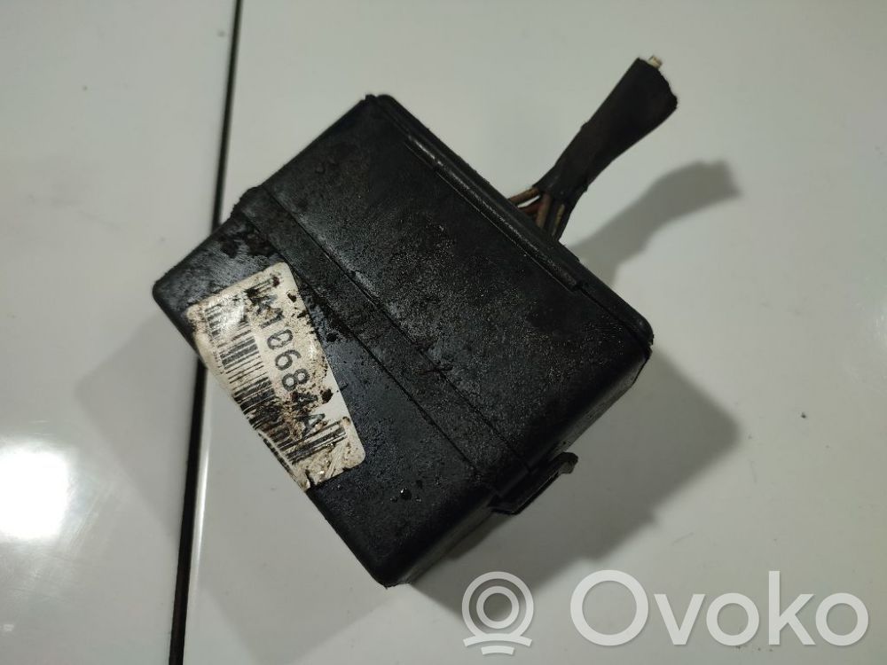 Opel Frontera B Skrzynka bezpieczników / Komplet 
