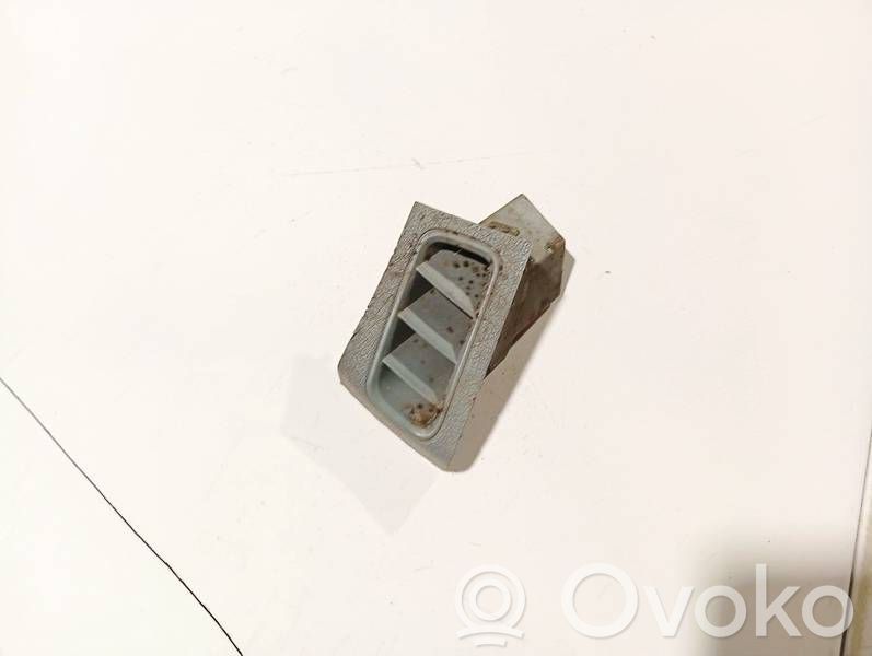 Grilă ventilație centrală   6C1113K555ADW,6C1113K555ADW,6C1113K555ADW,6C1113K555ADW