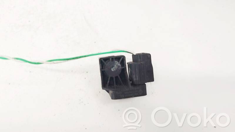 Renault Laguna III Airbagsensor Crashsensor Drucksensor 