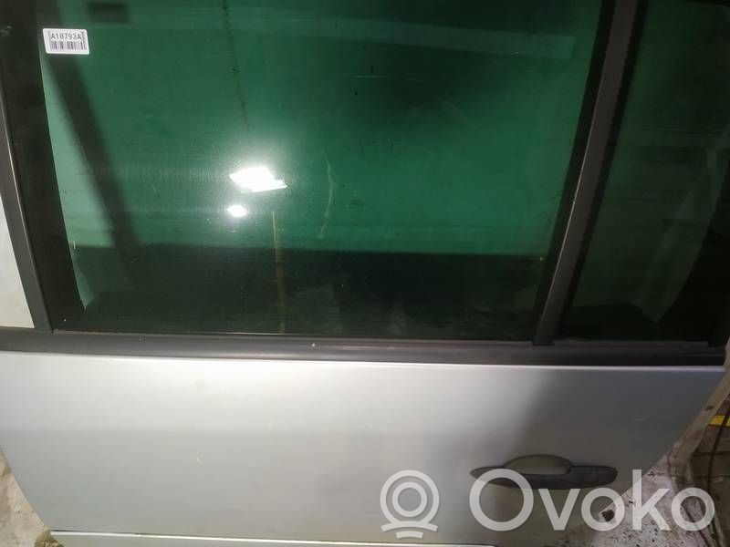 Renault Espace -  Grand espace IV Takaoven lasin muotolista 