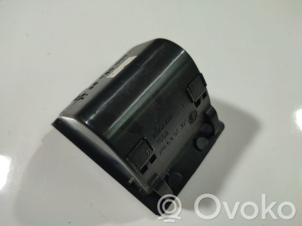 Citroen Xsara Handschuhfach