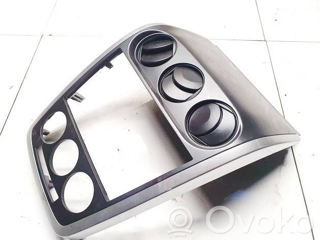 Mazda CX-7 Rejilla de ventilación central del panel 