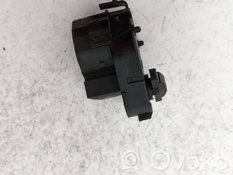BMW 6 E63 E64 Motorino attuatore aria 