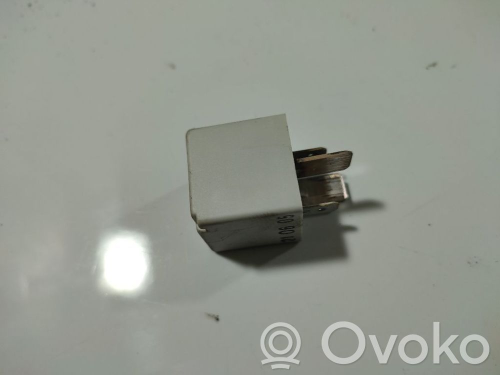 Audi A6 S6 C6 4F Altri relè