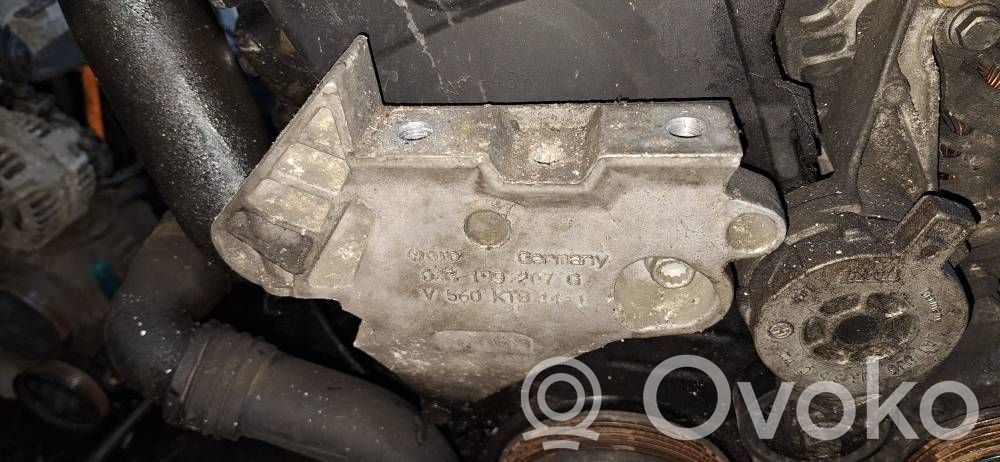 Skoda Octavia Mk2 (1Z) Łapa / Mocowanie silnika
