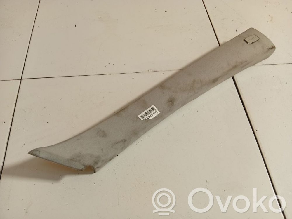 Seat Toledo III (5P) Rivestimento montante (C) 