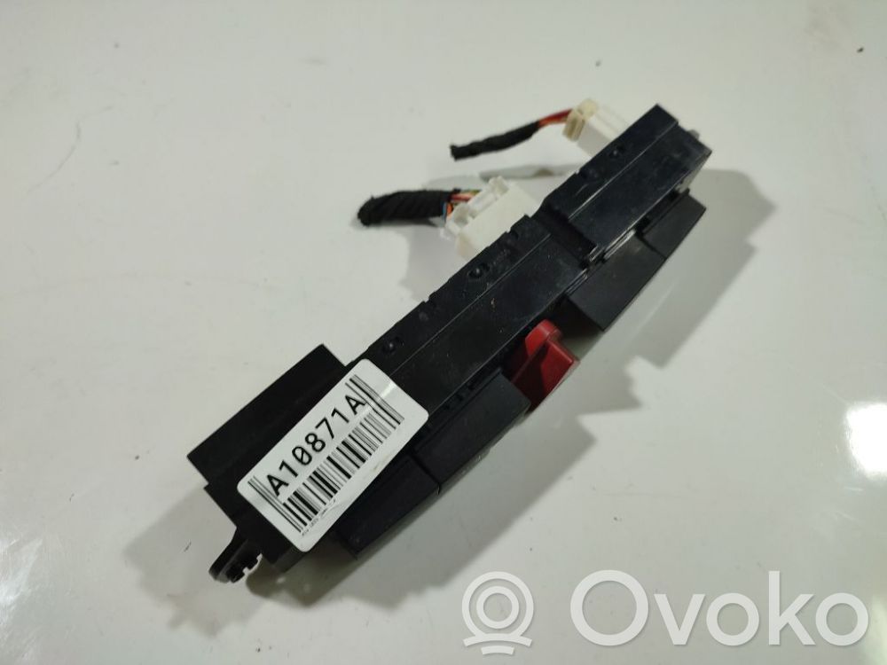KIA Ceed Comutator lumini pericol 